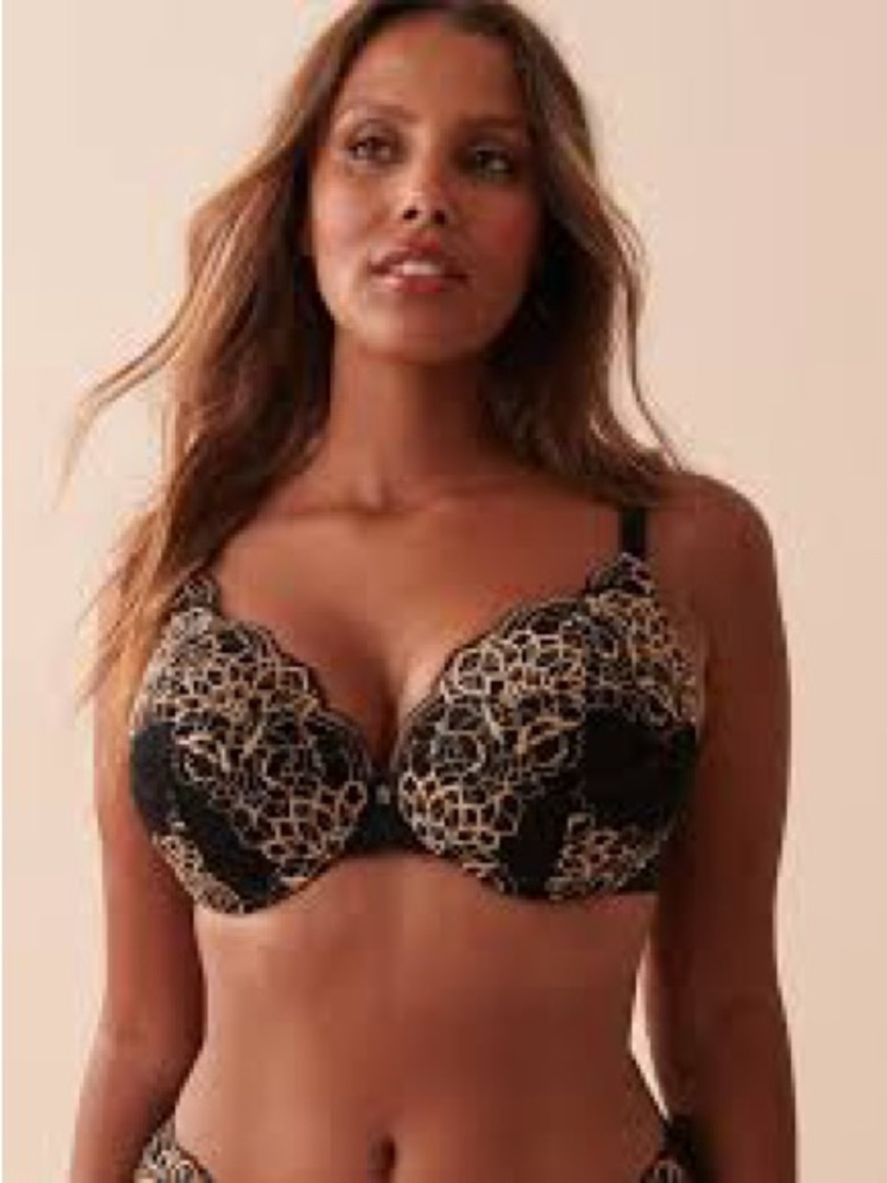La Vie En Rose Black Smooth Sleekback Bra